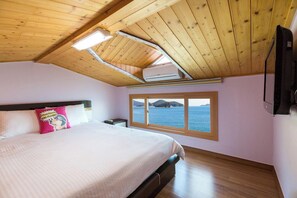 Room (202) - Golden wave pension (Geoje)