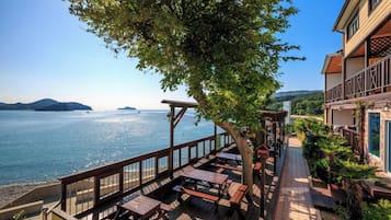 Room (101) | Individually decorated, individually furnished, free WiFi, bed sheets