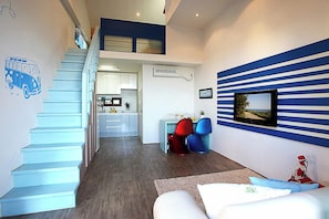 Room (Sky) | Individually decorated, individually furnished, free WiFi, bed sheets - Hanuel Bada Pension (Pohang)