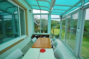 Habitación (Whole 1st floor) | Decoración personalizada, muebles diferentes y wifi gratis 