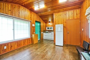 Room (Byulchae) | Individually decorated, individually furnished, free WiFi, bed sheets