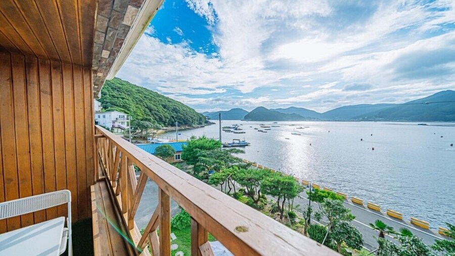 Way to Gonggogi Pension