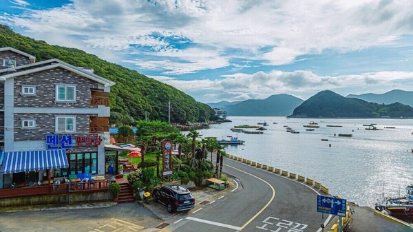 Way To Gonggogi Pension - Tongyeong-si