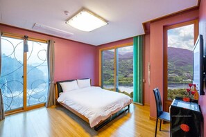 룸 (Luxury Pool Villa Private) | 각각 다른 스타일의 인테리어, 각각 다르게 가구 비치, 무료 WiFi, 침대 시트