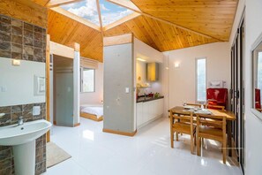 Room (501 Pool villa) | Individually decorated, individually furnished, free WiFi, bed sheets - Harbor House poolvilla couple (Gapyeong)