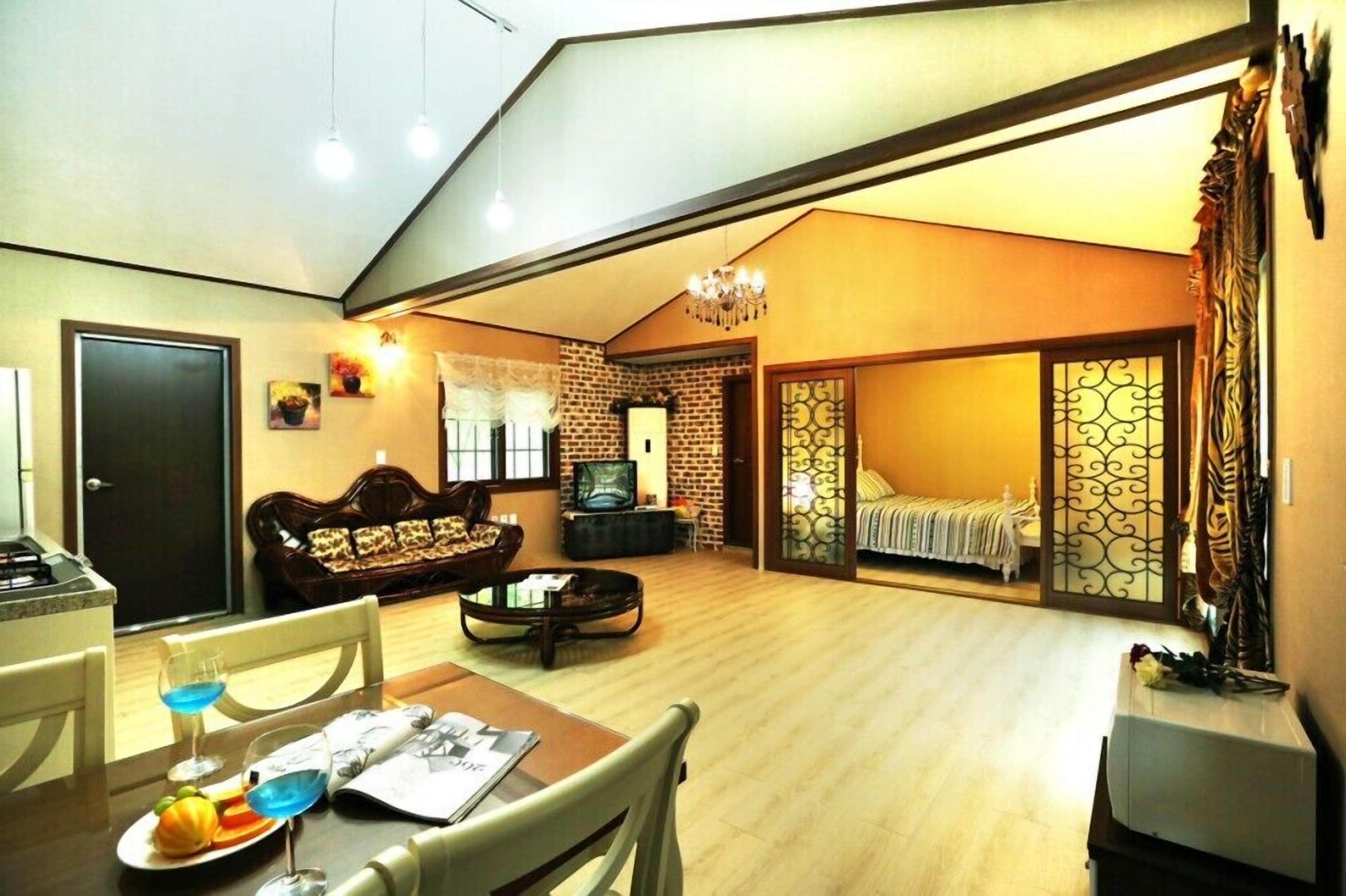 룸 (Byulchae) | 각각 다른 스타일의 인테리어, 각각 다르게 가구 비치, 무료 WiFi, 침대 시트