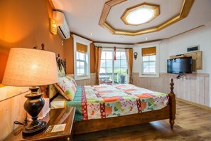 Room (Olgeo) | Individually decorated, individually furnished, free WiFi, bed sheets - Didimdol Pension (Geoje)