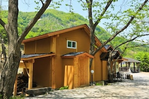 Room (Hwangto room) | Individually decorated, individually furnished, free WiFi, bed sheets