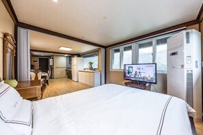 Habitación (Baekmagang) | Decoración personalizada, muebles diferentes y wifi gratis 