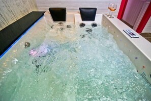 Decoración personalizada, muebles diferentes y wifi gratis 