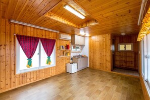 Individually decorated, individually furnished, free WiFi, bed sheets - Unakgol Pension (Pocheon)