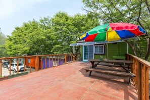 Room (Lime) | WiFi (free), individually decorated, individually furnished, bed sheets - Green Pension (Gapyeong)