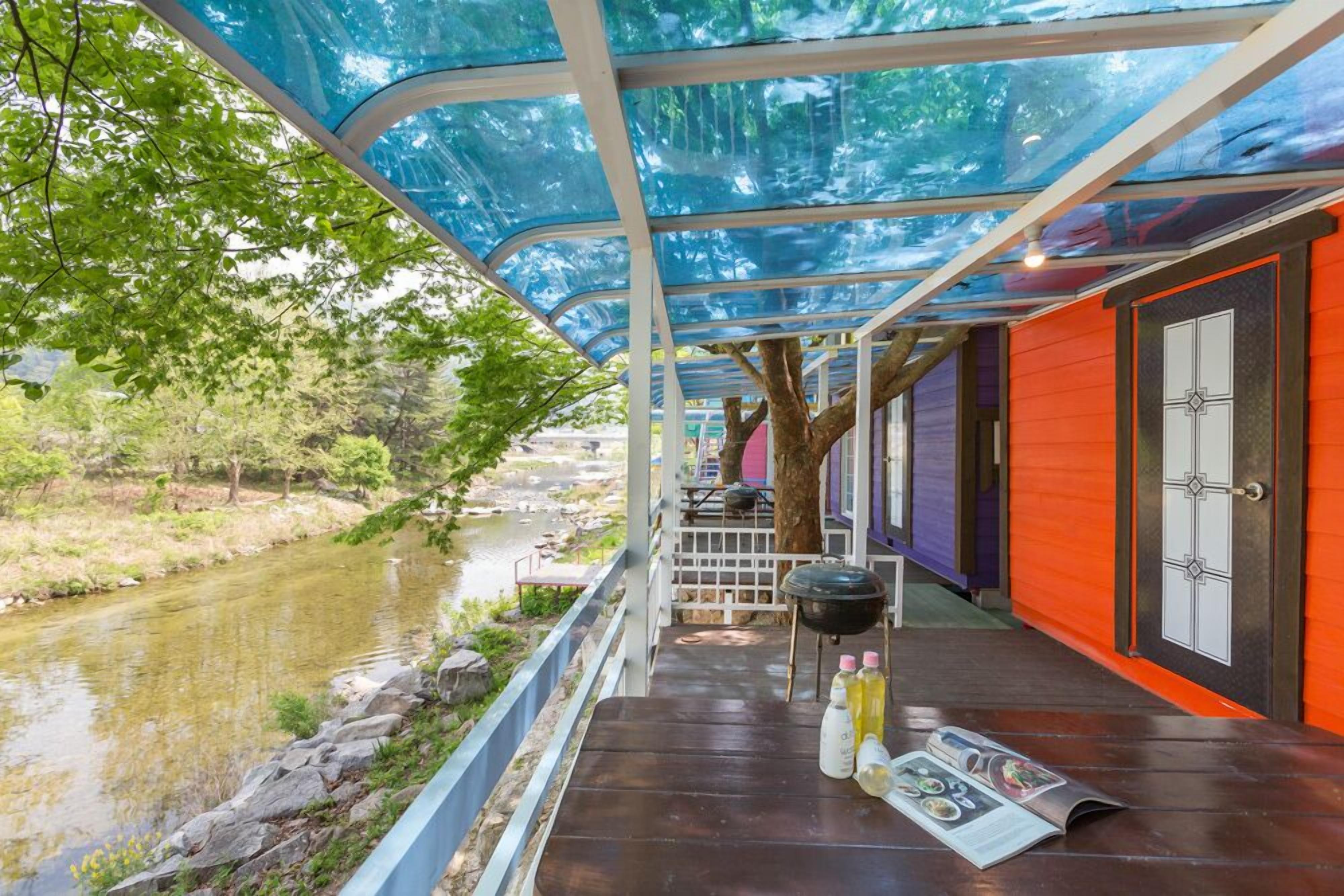 Room (Orange) | Individually decorated, individually furnished, free WiFi, bed sheets