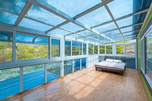 룸 (Lime) | 각각 다른 스타일의 인테리어, 각각 다르게 가구 비치, 무료 WiFi, 침대 시트