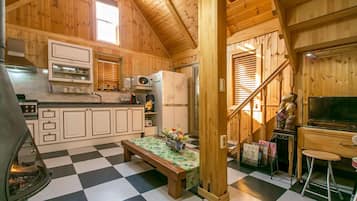 Room (Private) | 2 bedrooms, individually decorated, individually furnished, free WiFi
