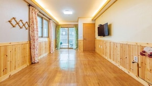 Room (Parangsae) - Badasae Pension (Yeongdeok)