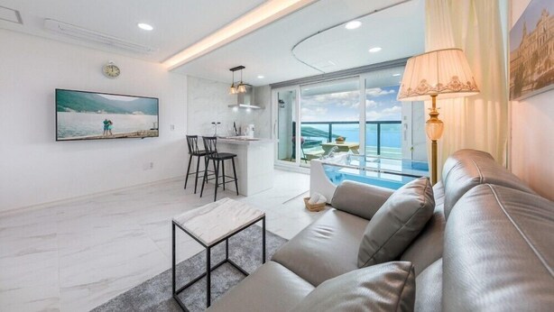 Free WiFi, individually decorated, individually furnished, bed sheets - Arco Poolvilla Pension (Geoje)