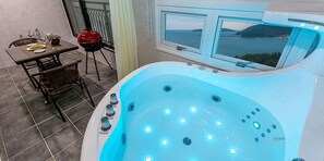 Chambre (A-Bass) | Décoration personnalisée, ameublement personnalisé, Wi-Fi gratuit