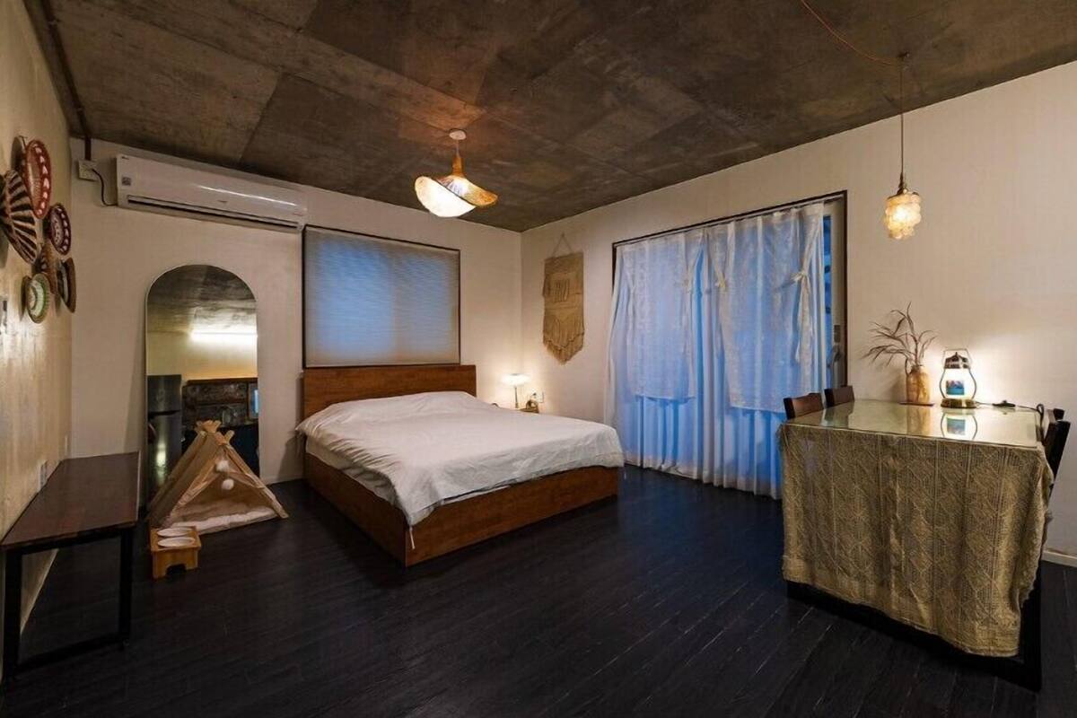 Habitación (B1(Couple&Family/PET)) | Decoración personalizada, muebles diferentes y wifi gratis