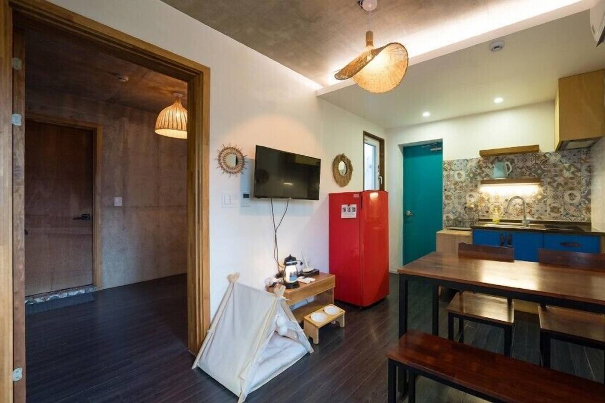 Habitación (A2(Two Couple/PET)) | Decoración personalizada, muebles diferentes y wifi gratis