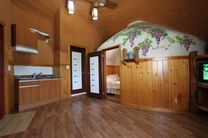 Room (Mokryun 2) | Free WiFi, bed sheets - Dojagi Pension (Incheon)