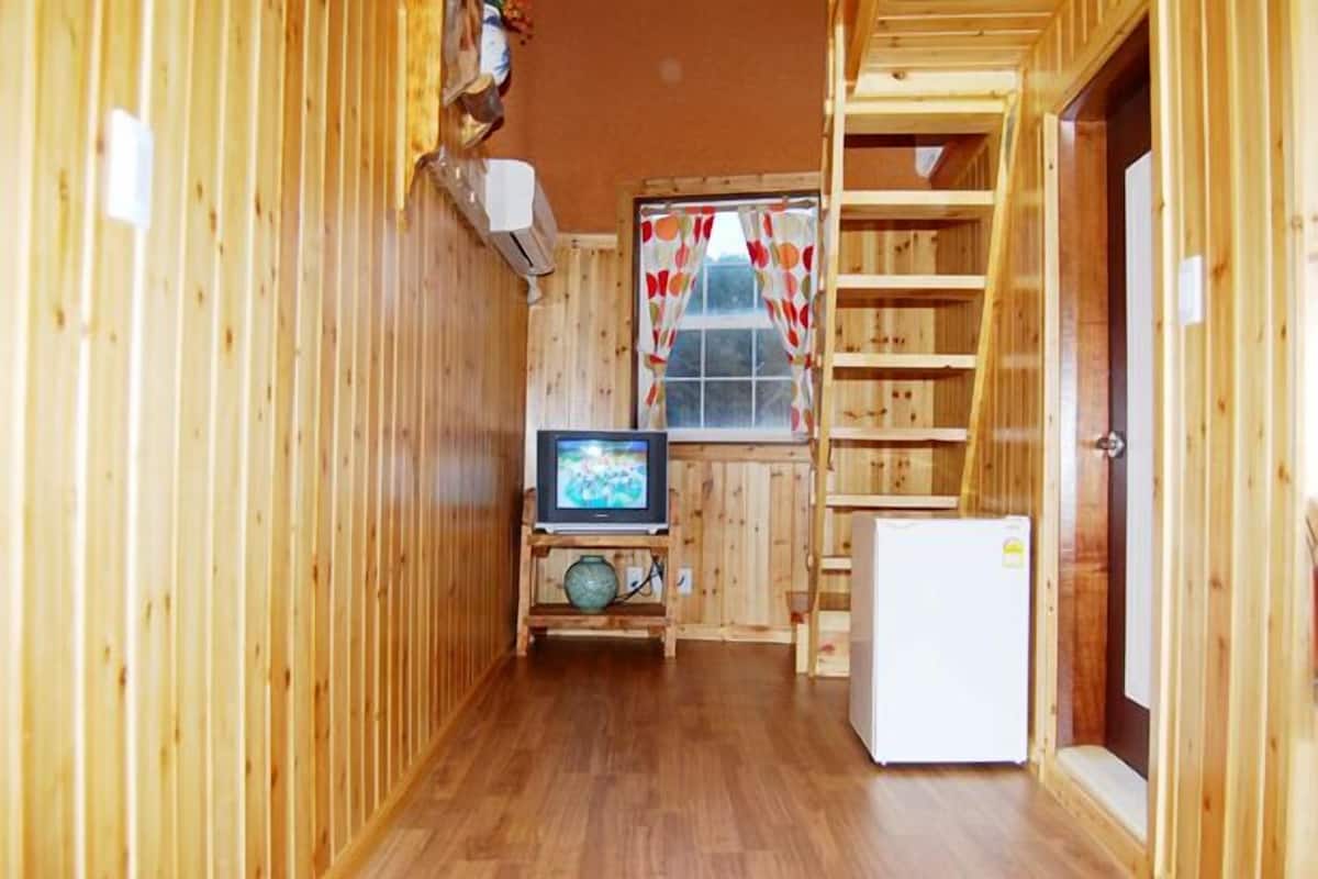 Chambre (Songhak 2) | Accès au Wi-Fi (inclus), literie fournie