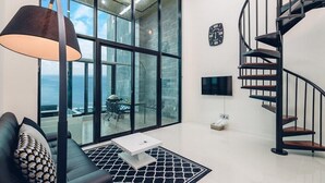 Room (201 (Duplex, Spa)) | WiFi (free), bed sheets - Sol SPA Pension (Geoje)