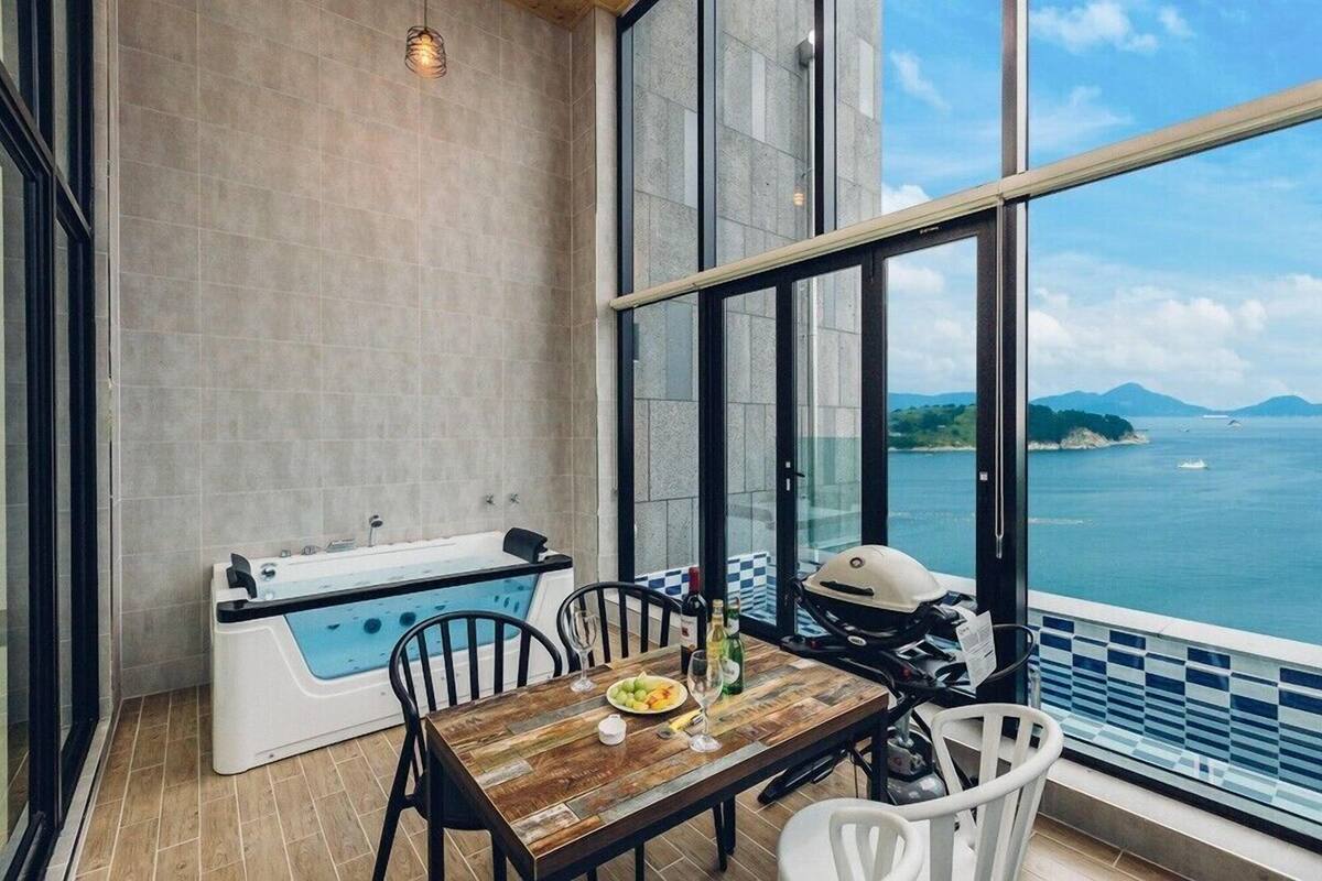 Room (203 (Duplex, Spa)) | Free WiFi, bed sheets