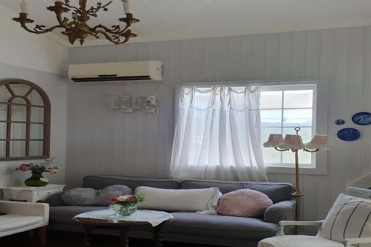 Huone (Shabby white) | Ilmainen Wi-Fi, vuodevaatteet