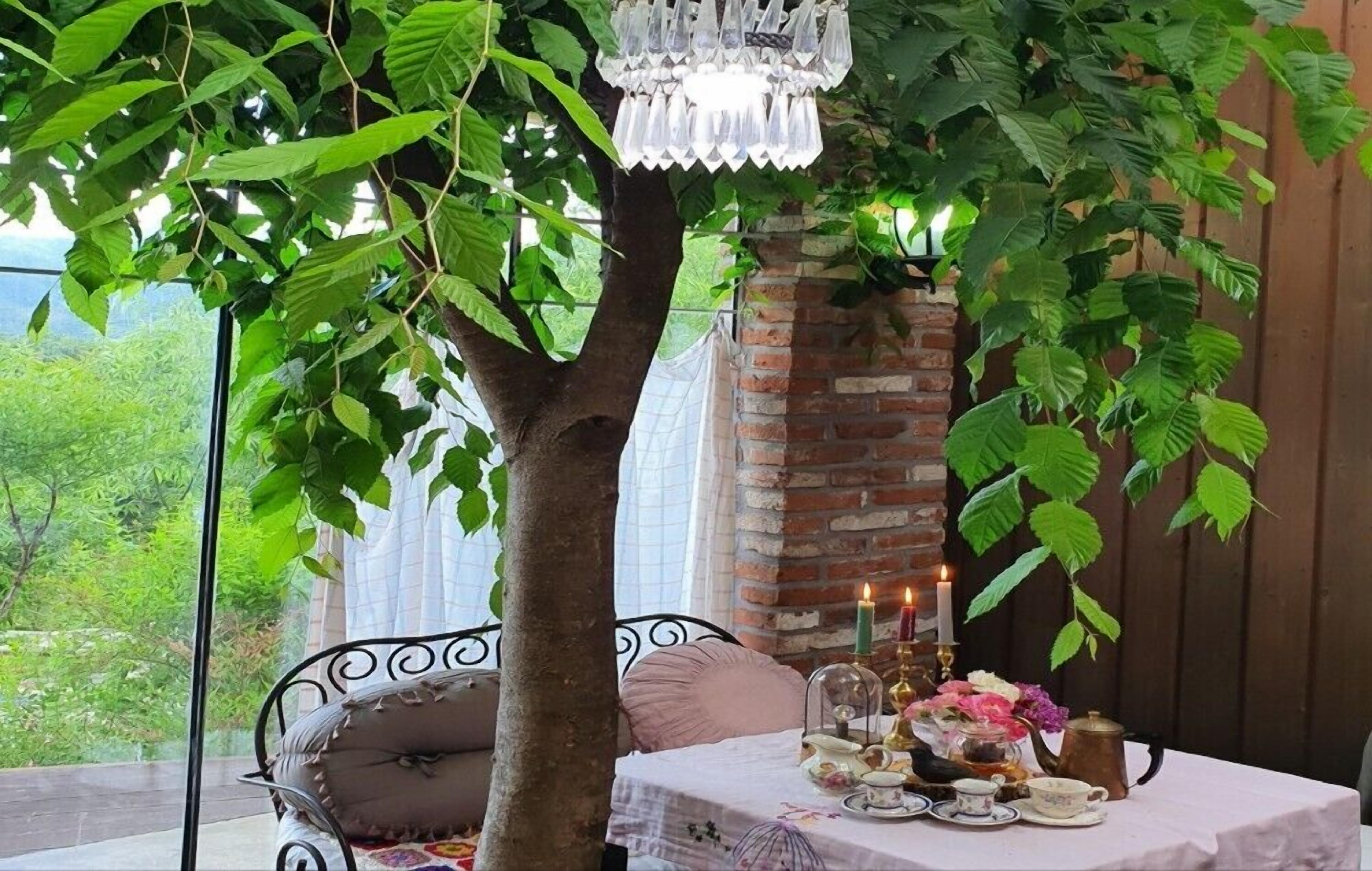 Room (Shabby white) | Free WiFi, bed sheets