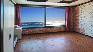 Free WiFi, bed sheets - Bada Story Pension (Incheon)