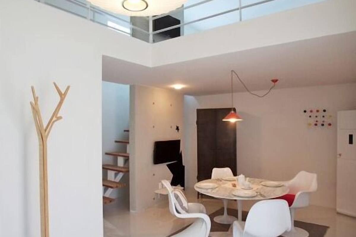 Room (M Six) | WiFi (free), bed sheets