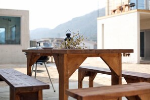 Room (M Six) | Free WiFi, bed sheets - Momo Pension (Muju)