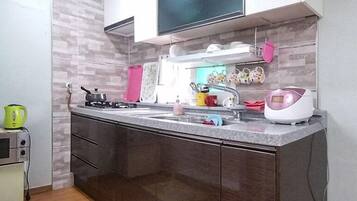 Wi-Fi gratis dan seprai linen