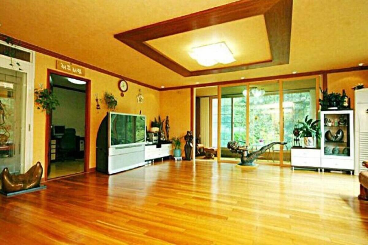 Habitación (Haneulchae) | Wifi gratis y ropa de cama
