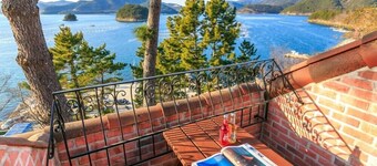 Beach castle hotel & resort