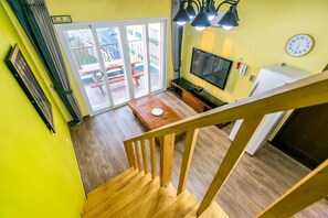 Room (Castle-dong 502) | Free WiFi, bed sheets - Beach castle hotel & resort (Tongyeong)