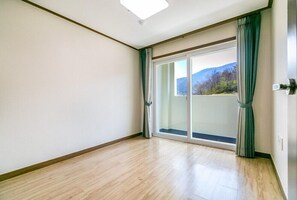 免费 WiFi、床单