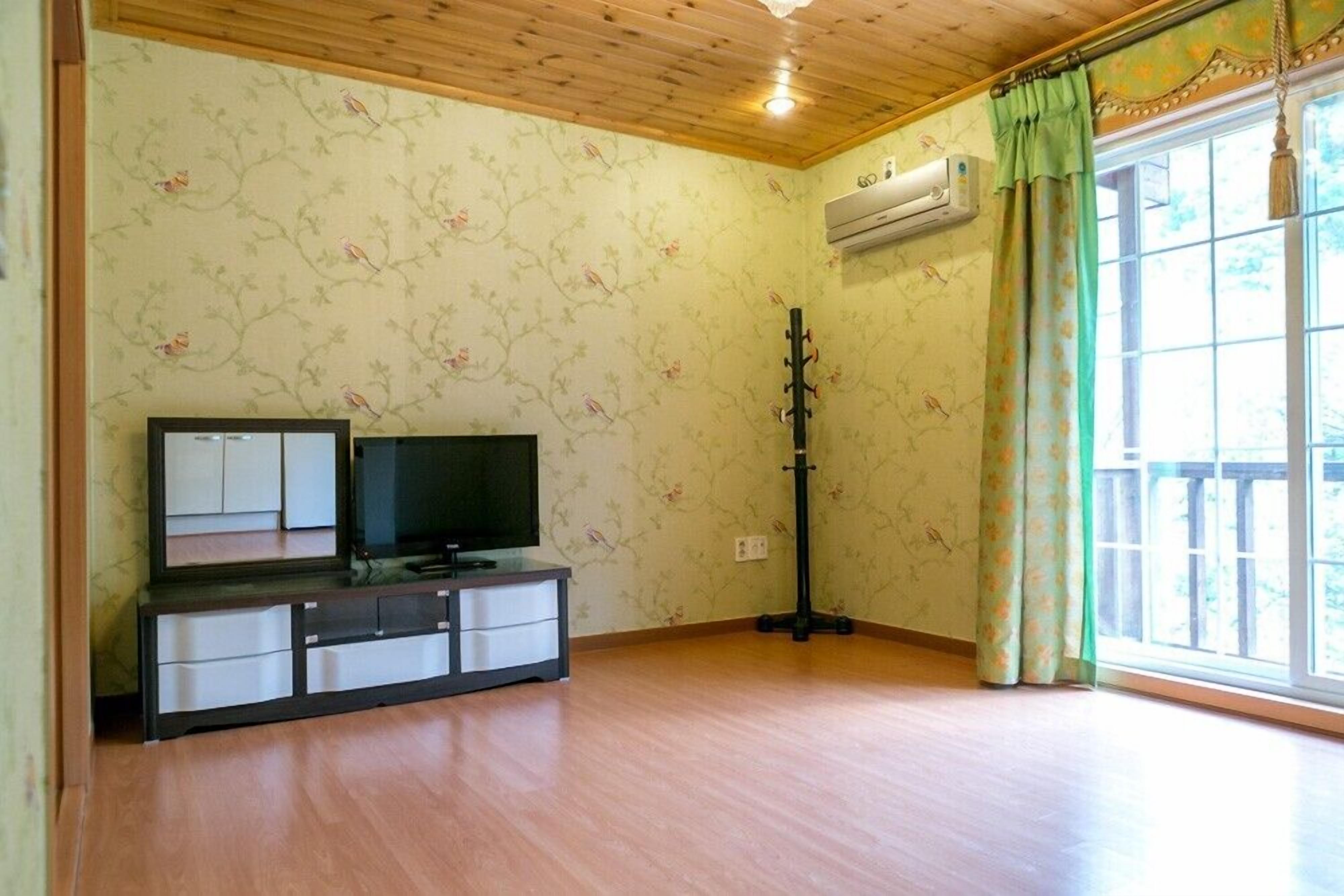 Zimmer (Byulgwan 203) | Kostenloses WLAN, Bettwäsche