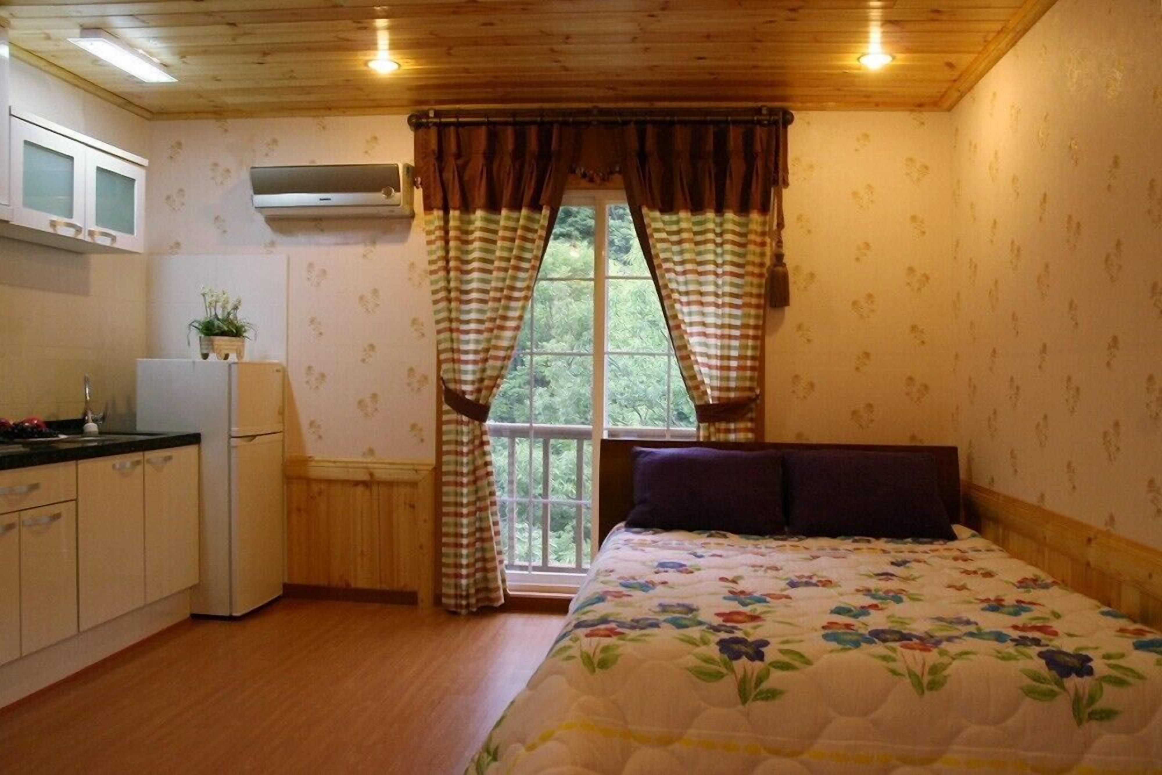 Zimmer (Byulgwan 202) | Kostenloses WLAN, Bettwäsche