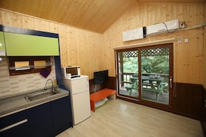 Free WiFi, bed sheets - Muju Caravan Pesnion (Muju)