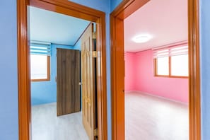 Room | Free WiFi, bed sheets