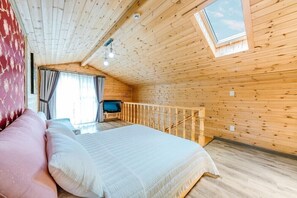 Room (H6) | Free WiFi, bed sheets