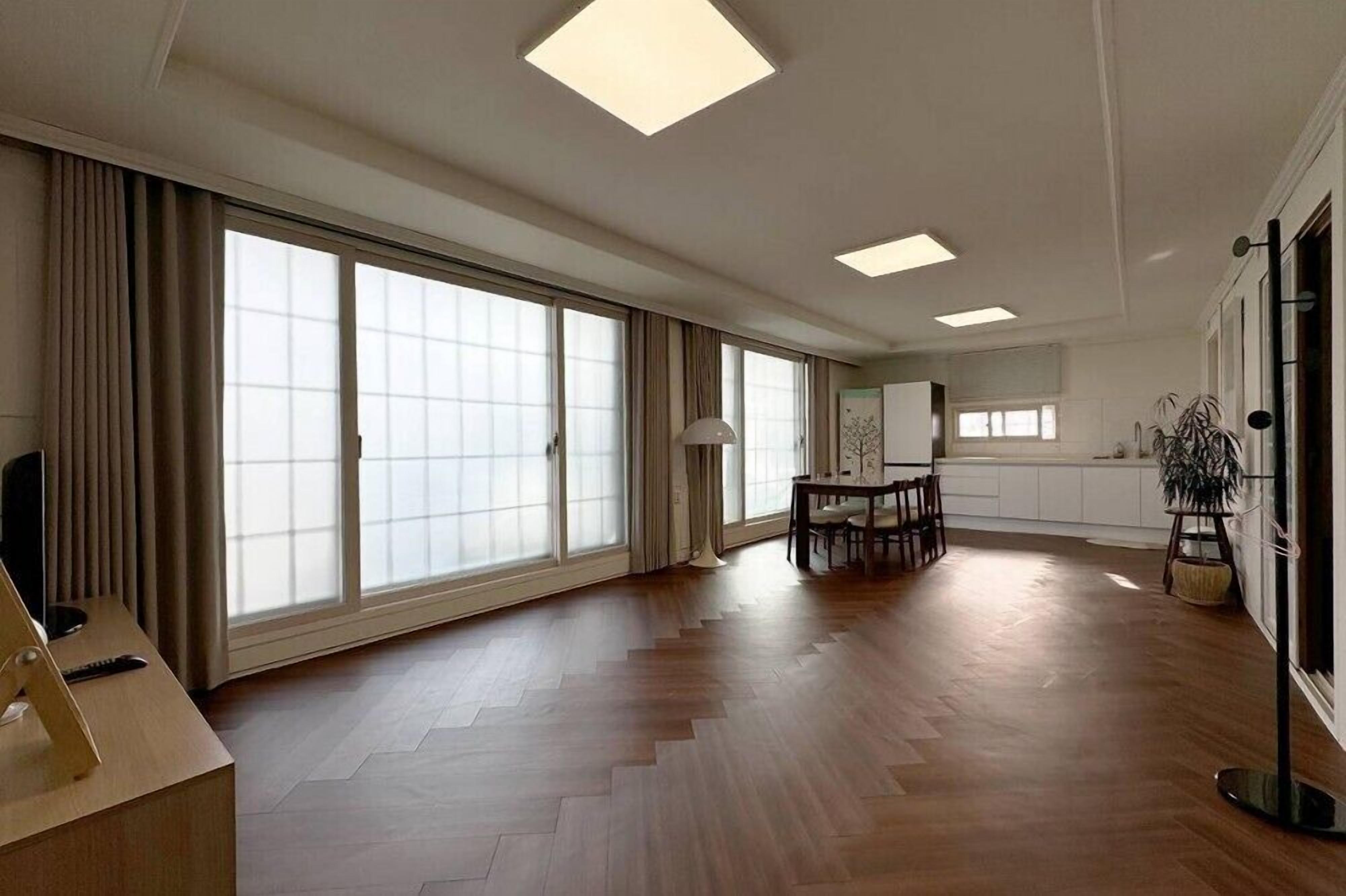 Room (Pado) | Free WiFi, bed sheets