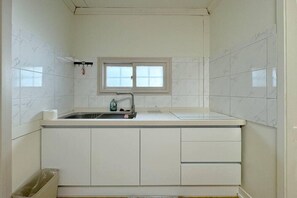 Habitación (Odaeyang) | Wifi gratis y ropa de cama