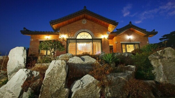 Exterior - Forest Cabin Pension (Taean)