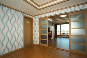 Phòng (201) | Truy cập Internet không dây miễn phí, bộ trải giường