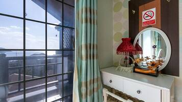 Room (Chungpodo) | Free WiFi, bed sheets