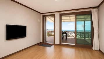 Quarto (Mokdan) | Wi-Fi de cortesia, roupa de cama