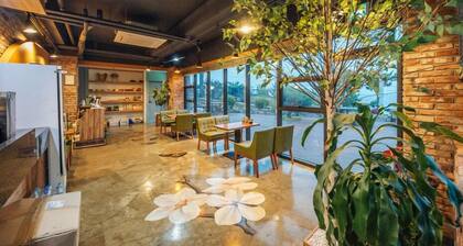 Cherry (Blue Road Town Pension)